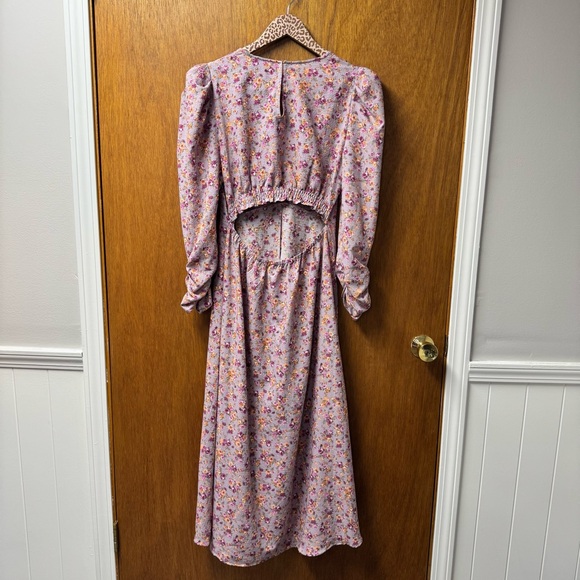 ASTR Puff Sleeve V-Neck Back Cutout Floral A-Line Midi Dress Purple Peach Large - Picture 10 of 11